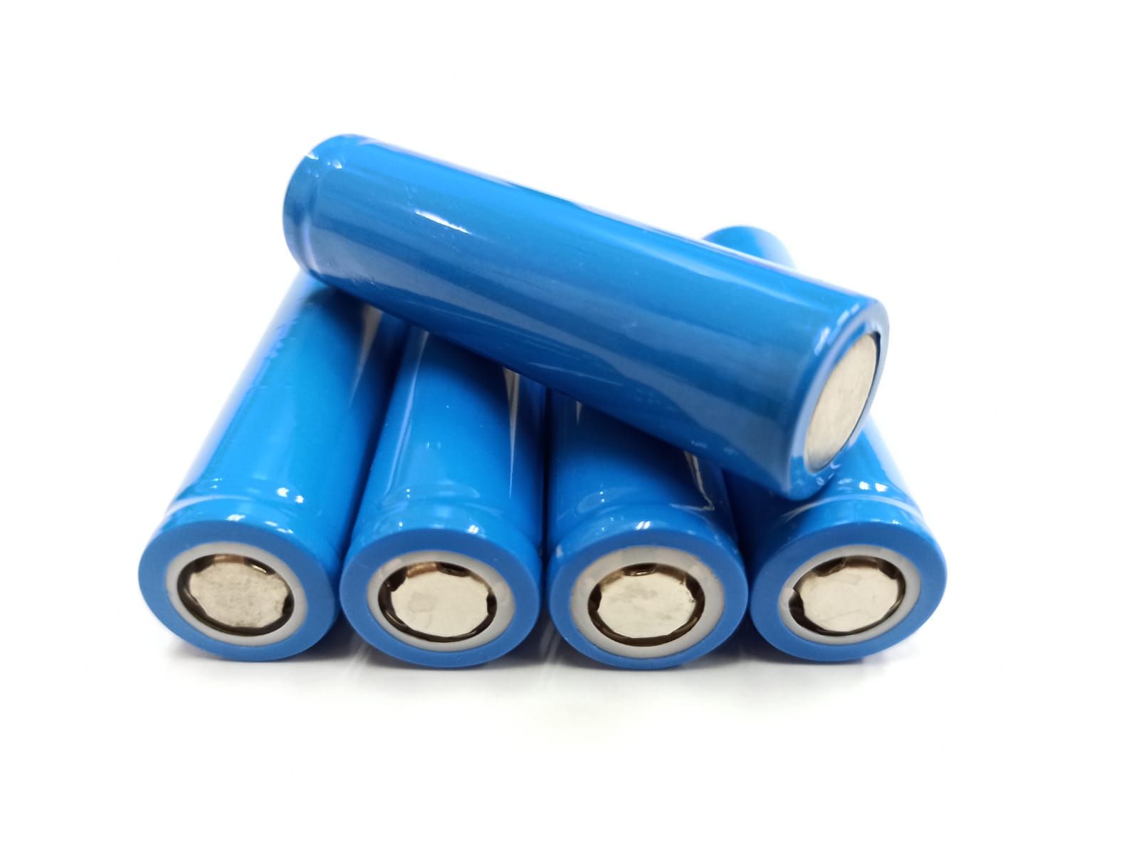 18650 Flat Head Top Rechargeable Battery 2000mAH (5pc pack)