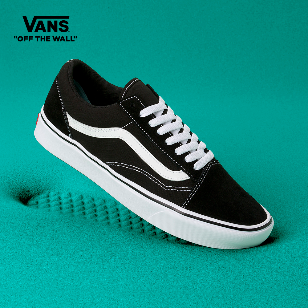 Vans Classic Comfycush Old Skool Unisex Sneakers Men (Unisex US Size) Black VN0A3WMAVNE1