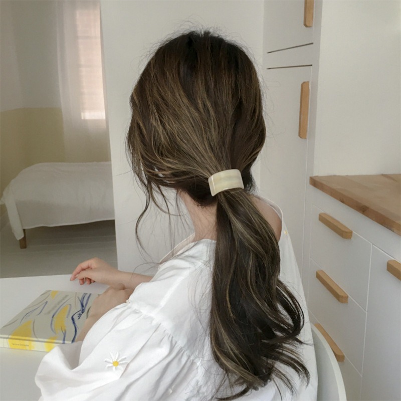 [SG NEW] Translucent Resin hair tie ponytail tie elastic tie | Minimalist elegant simple everyday hair tie ponytail ties | Hair bun elastic ties, Dress Up